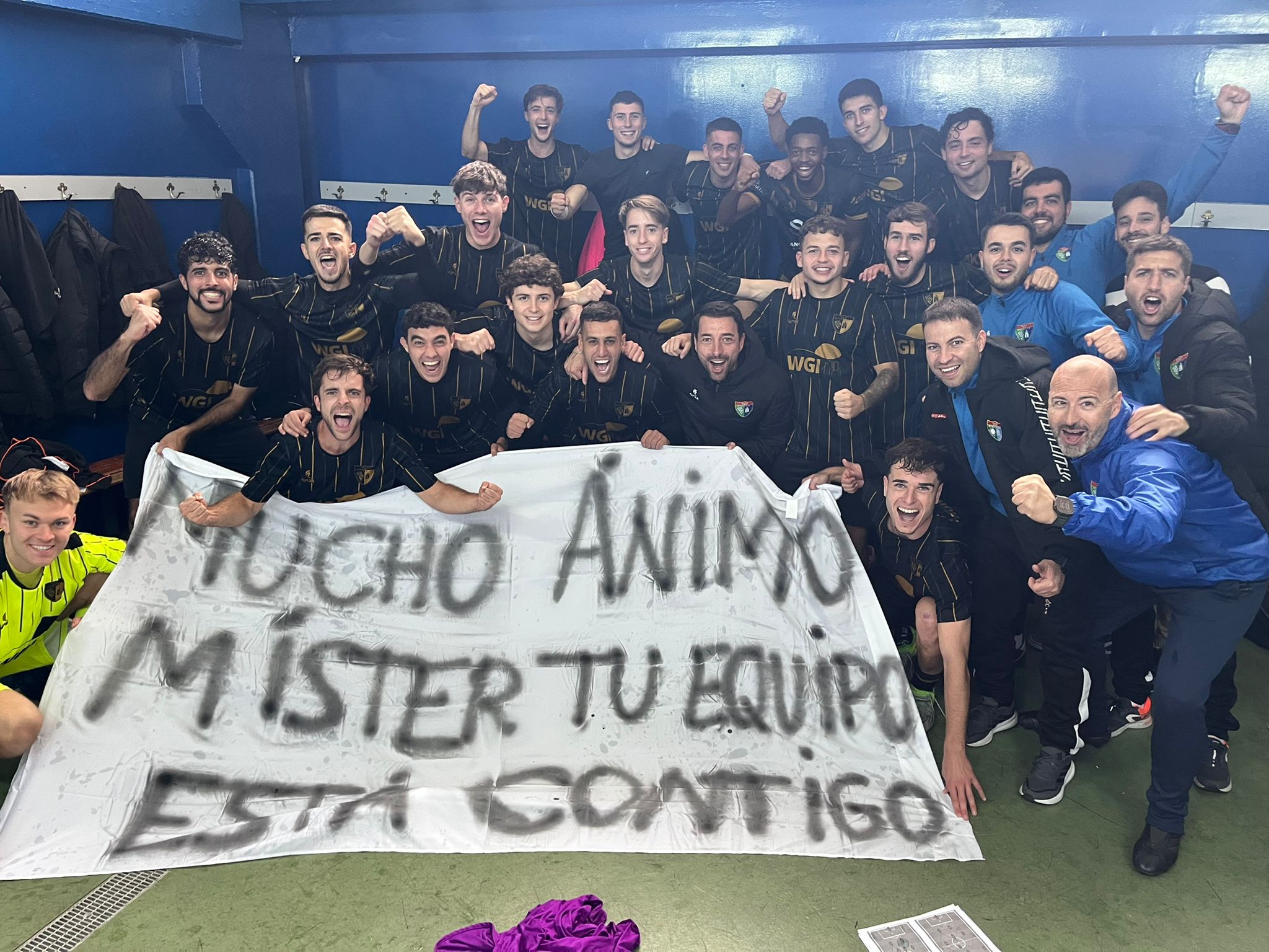 El Primer Equipo vuelve a imponerse al Vicálvaro y firma una victoria muy especial