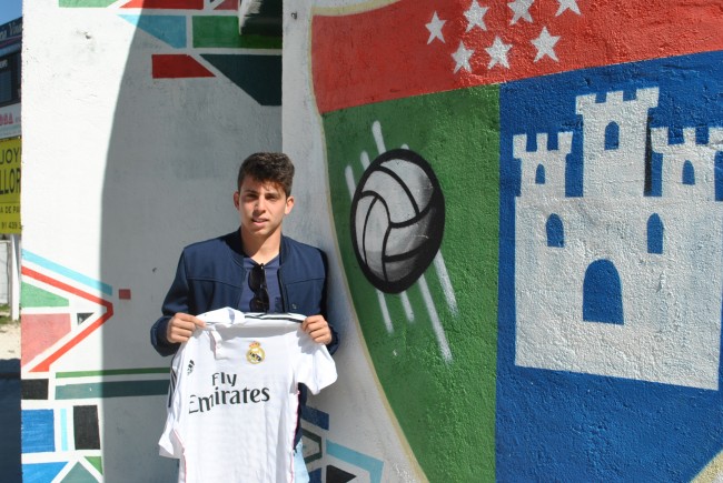 Alberto Lozano, jugador del Real Madrid C, comenzó en la EDM.