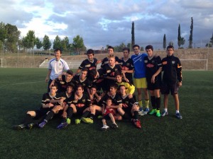 Un equipo juvenil de laEDM en el torneo Atlético Chopera Alcobendas
