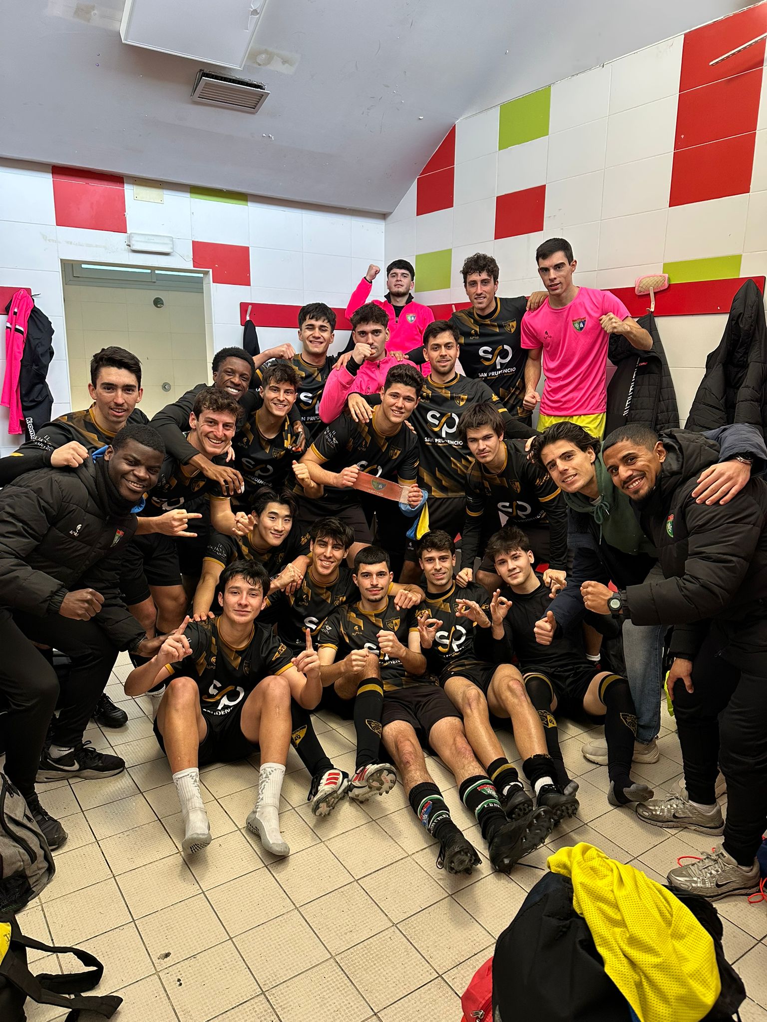 🔙⚽ El Aficionado B arranca el año con victoria ⚽🔙