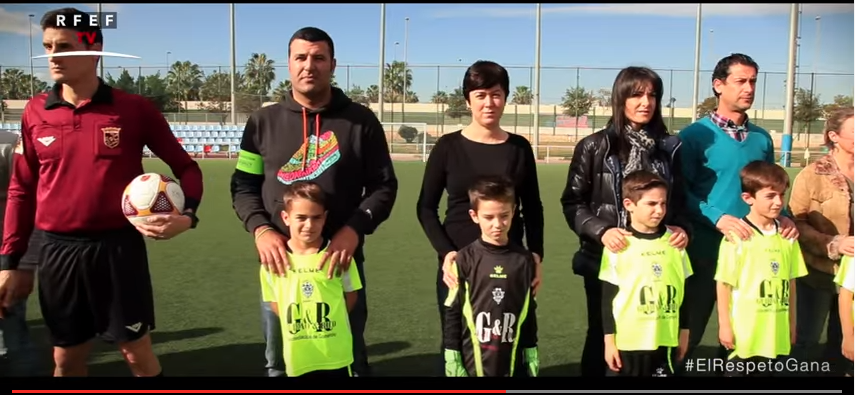 Campaña de concienciación contra la violencia en el fútbol que tiene como protagonista a los padres de los jugadores